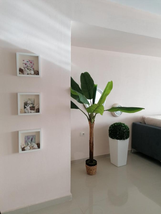 Marianna'S Luxury Apartment Sarandë Esterno foto